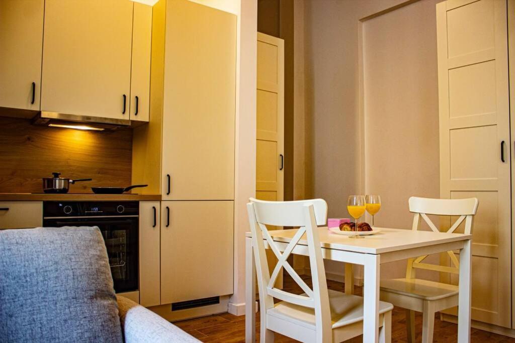 Mieszkanie W Centrum Warszawy Warszawa Exteriör bild